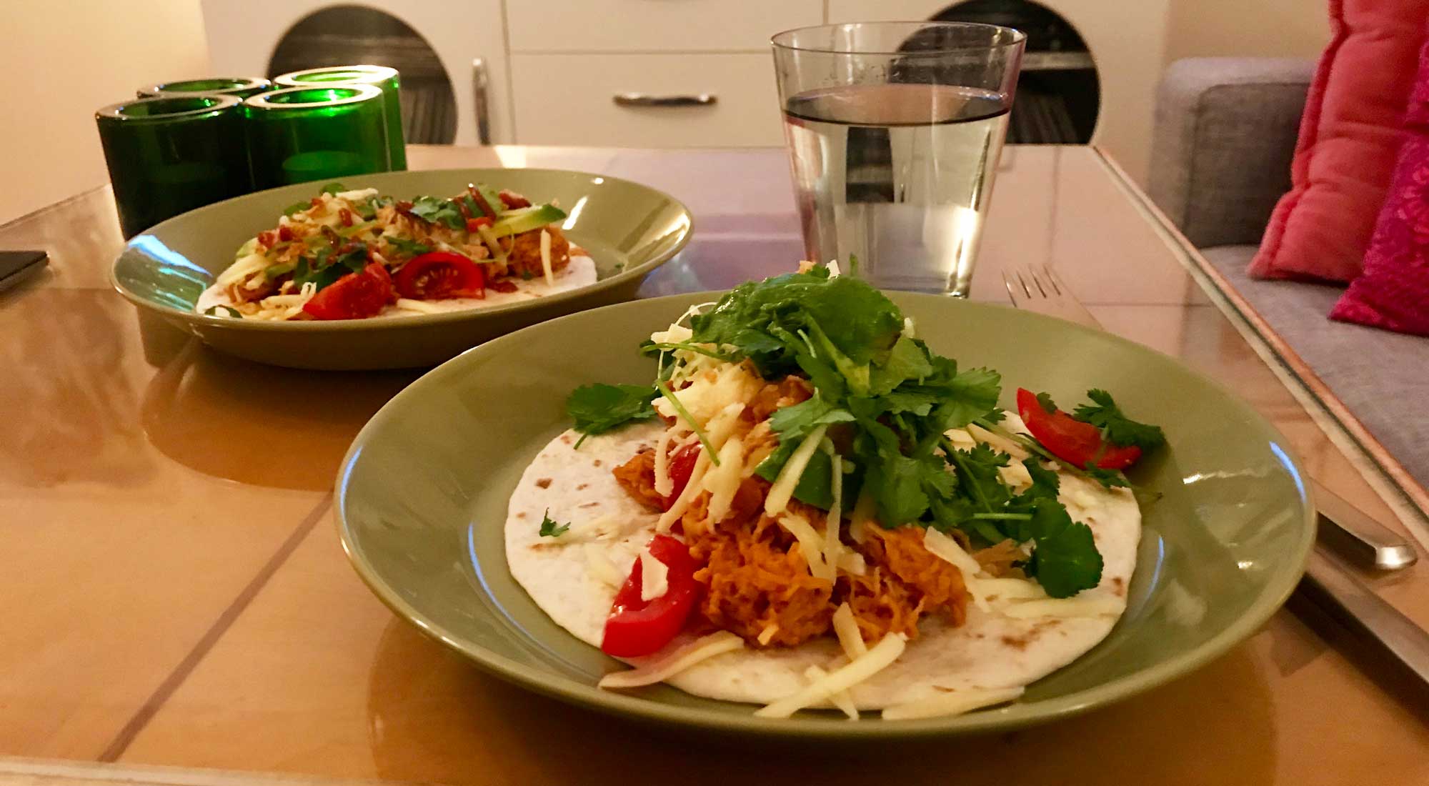 pulled-chicken-med-bara-5-ingredienser-recept-film-matmalin-se