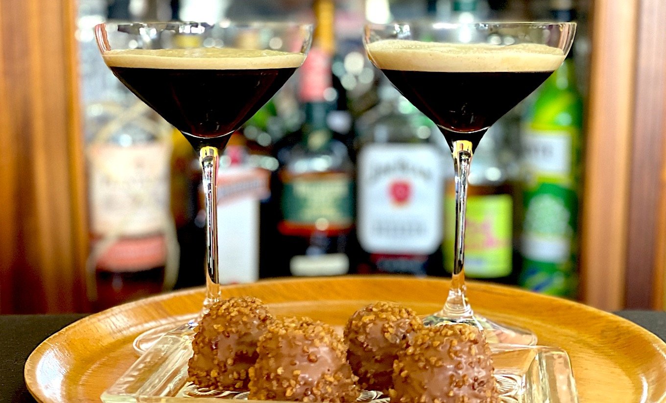 Martini – kungen av cocktails  Bästa receptet på Espresso Martini - Taysta